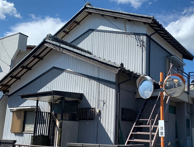 稲沢市の皆さま瓦屋根の点検漆喰詰め直し工事による瓦修理をご提案！