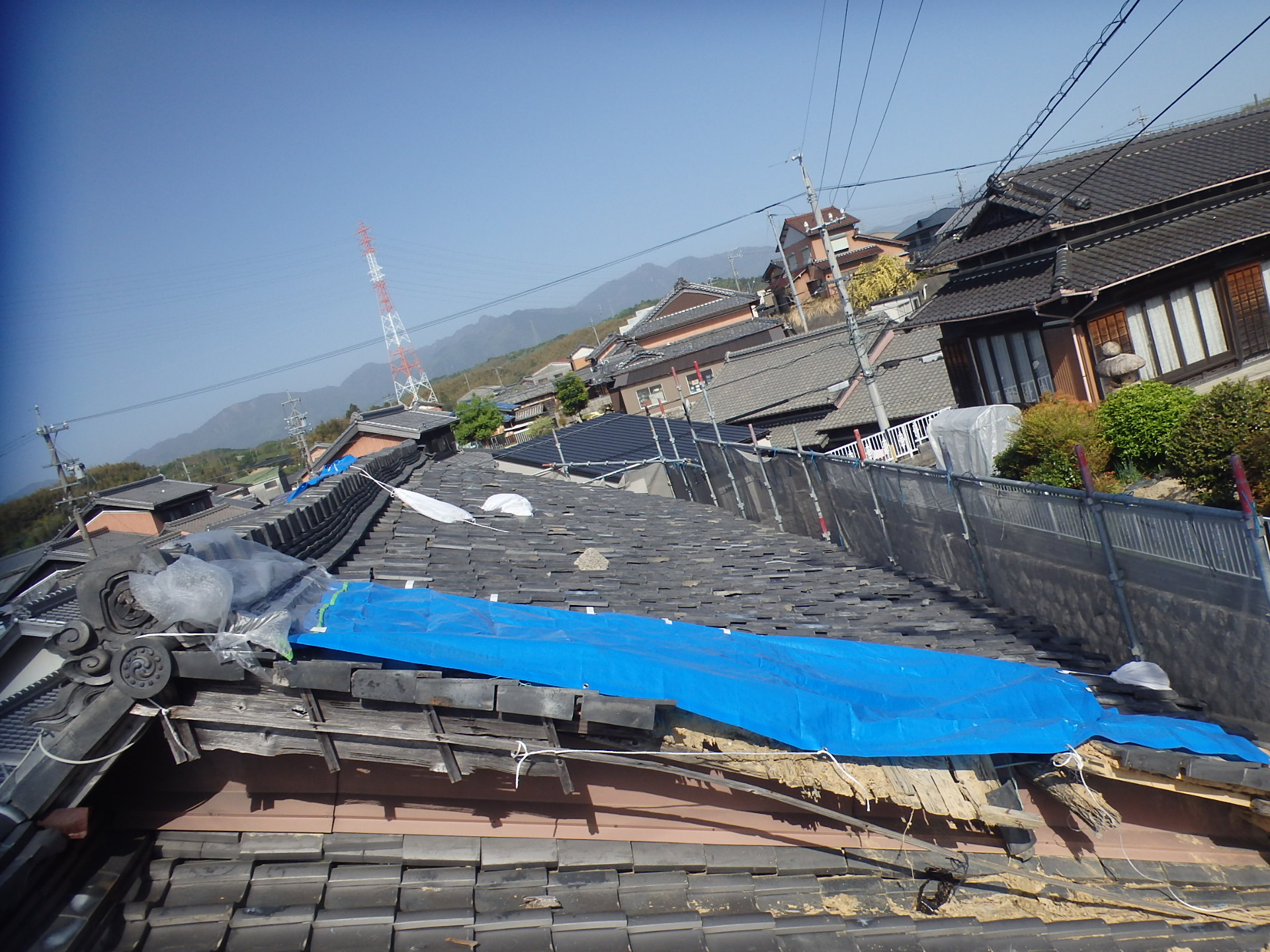 古民家平屋築１００年の瓦屋根の状況