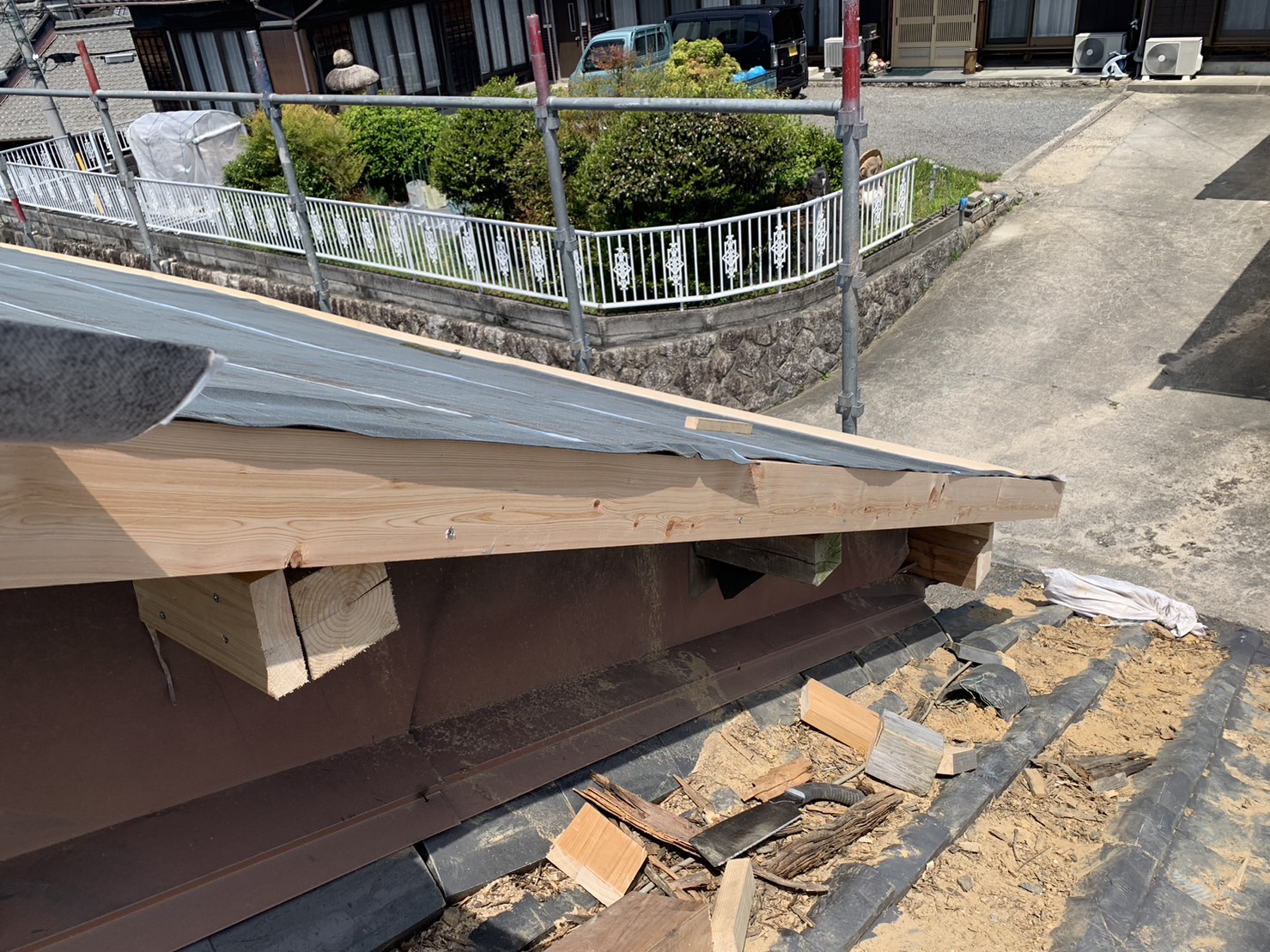 破風板を取り換え後