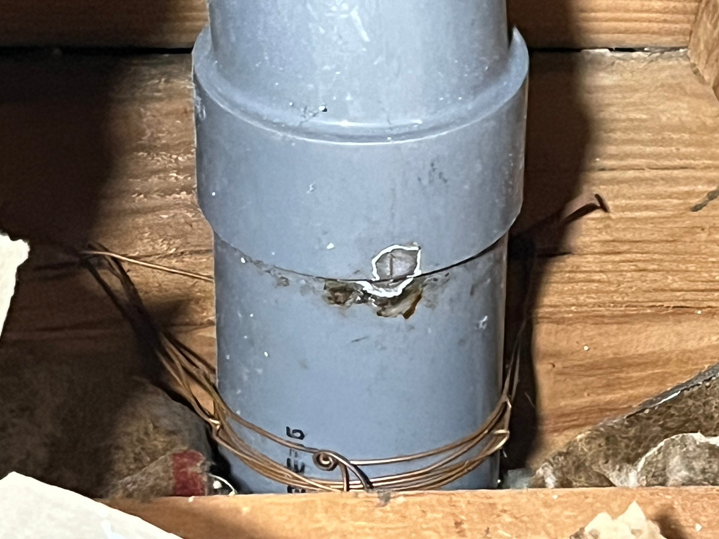 排水管からの漏れ経路