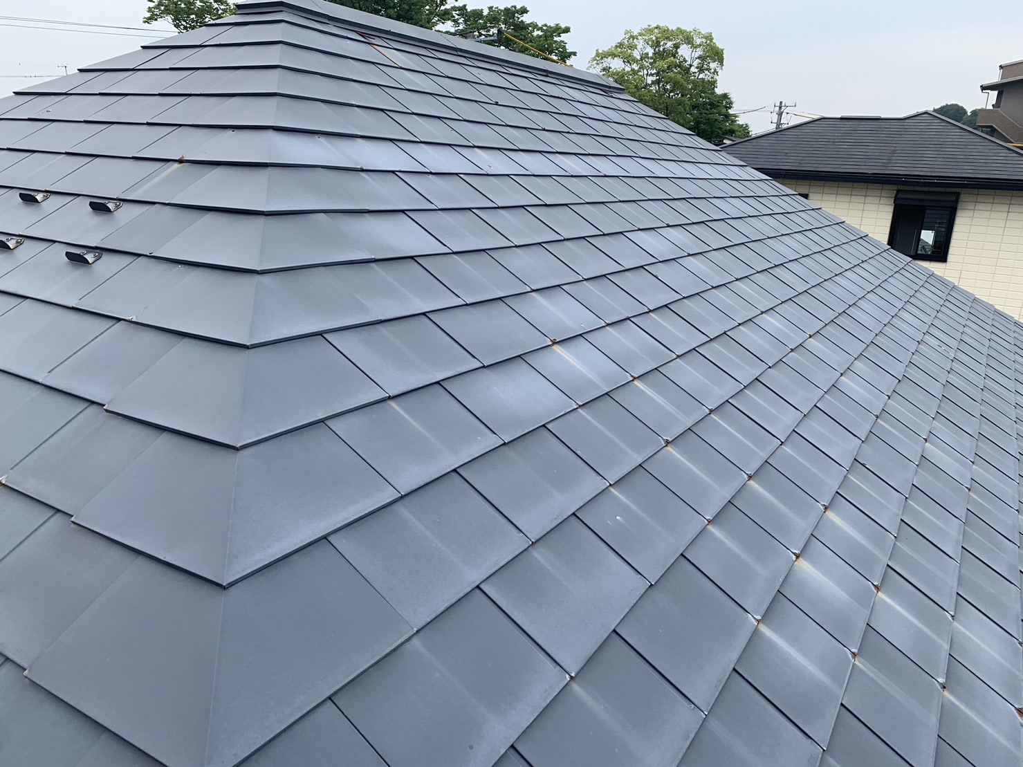 名古屋市守山区｜セキスイハイムの塩ビ鋼板屋根（スタウトルーフ）のメンテナンス方法を徹底解説