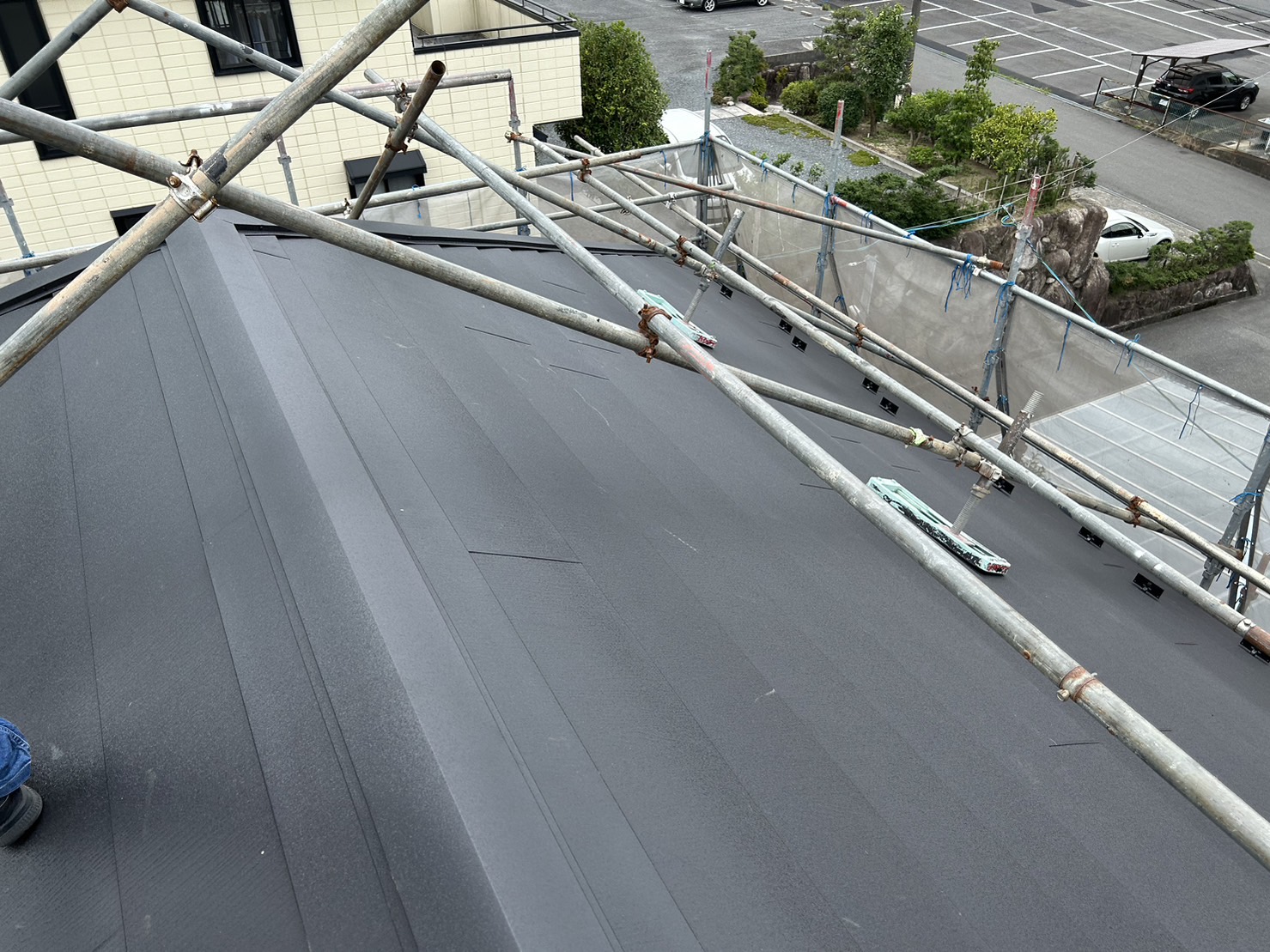 棟板金・雪止め設置