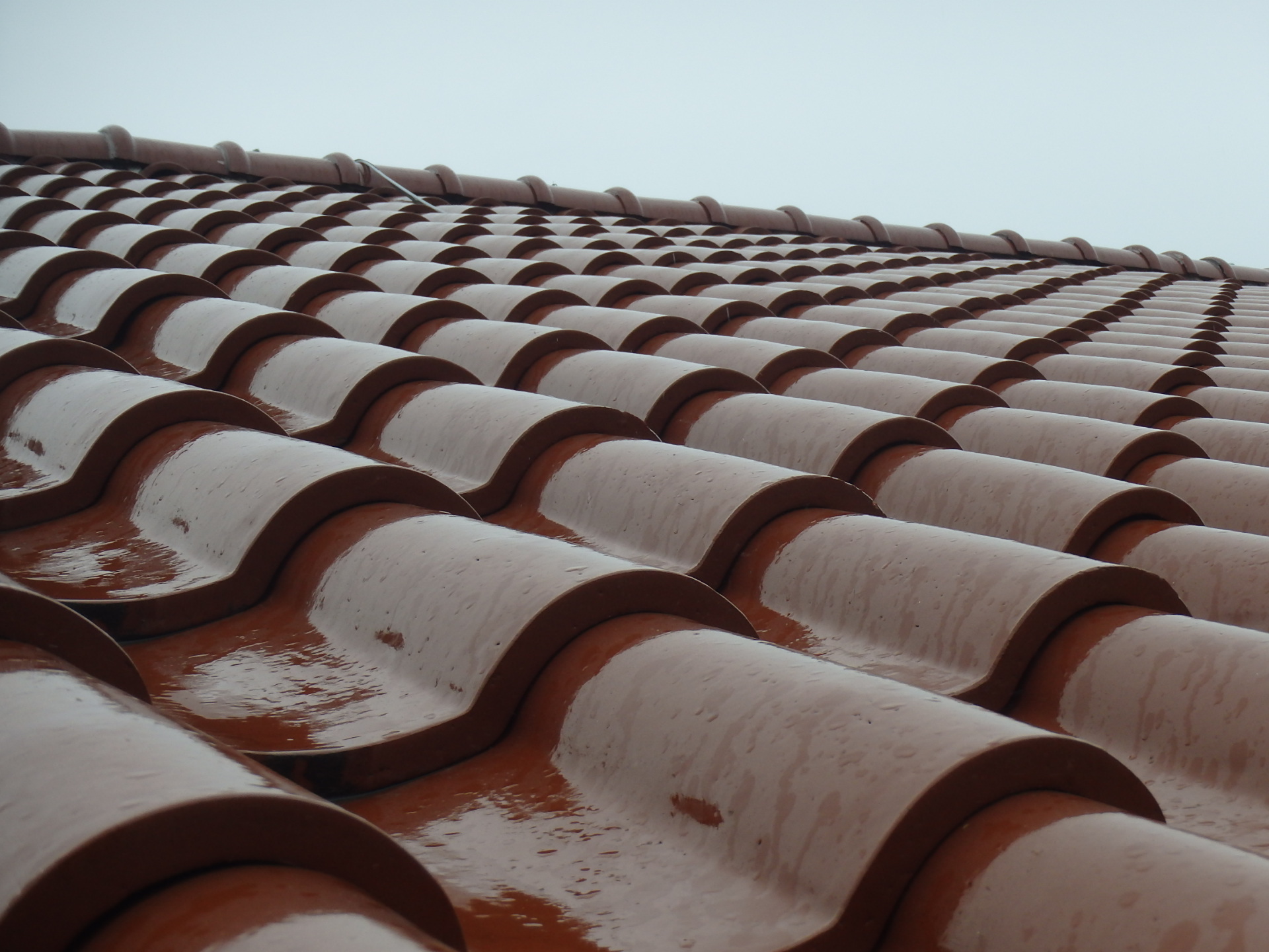 S字瓦のNGコーキングが原因で雨漏り発生 春日井市で同様の被害を防ぐための注意点を解説