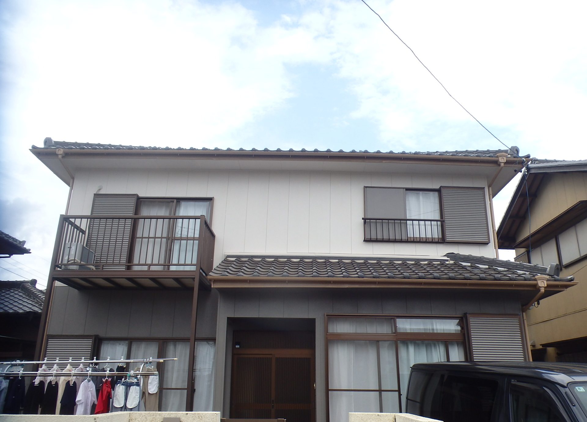 春日井市にて雨樋の劣化で雨音が気になるお宅を現地調査