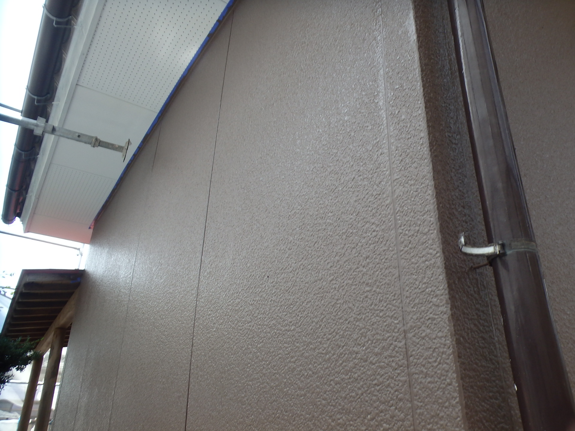 外壁塗装 中塗り完了