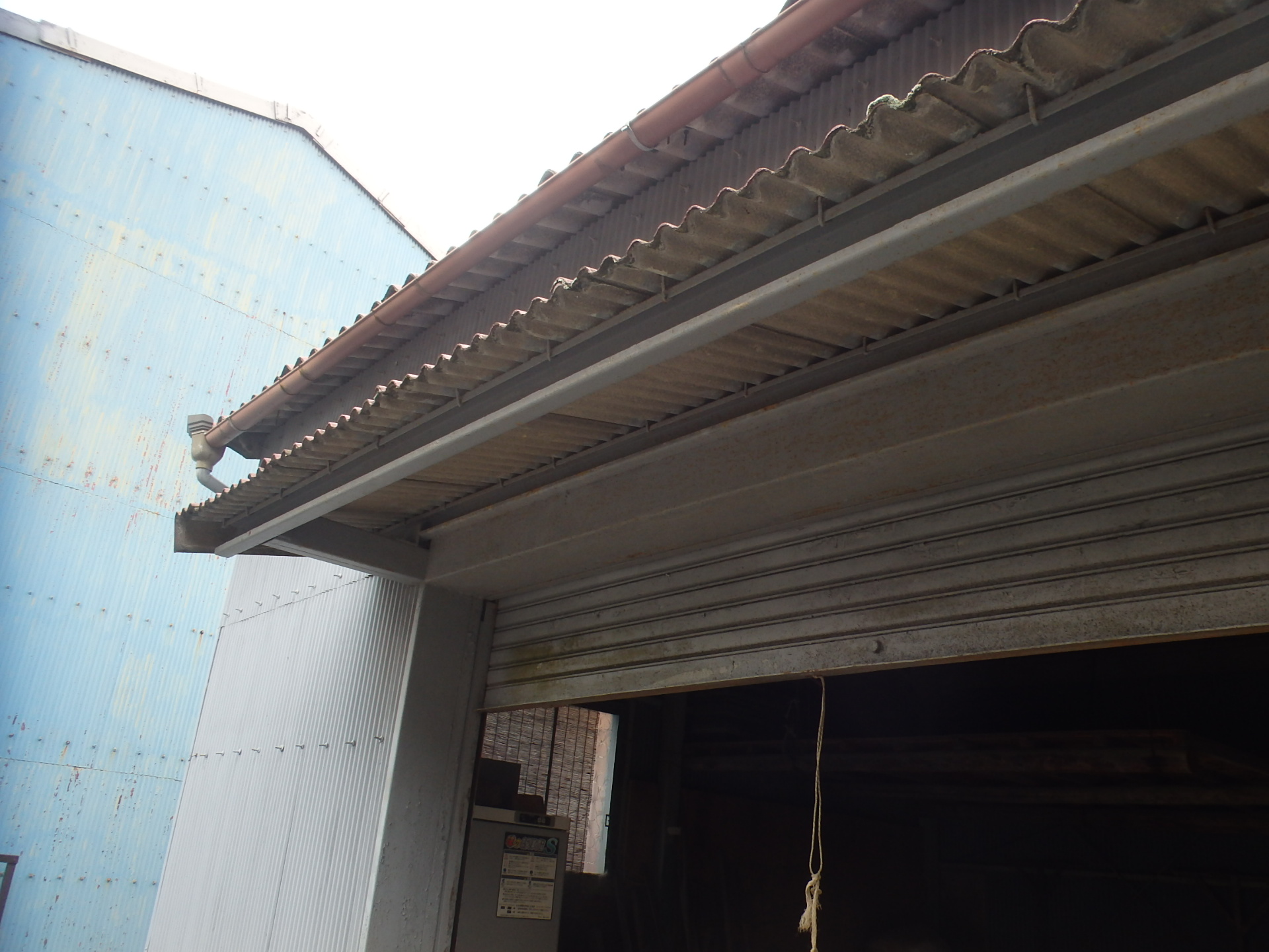 シャッター状況／扉サビ