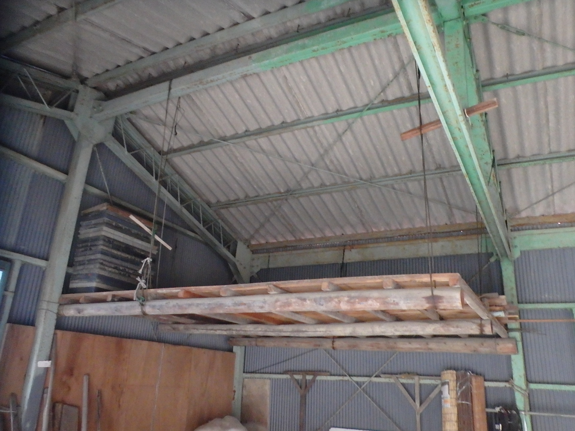 鉄骨のサビ／塗膜剥離