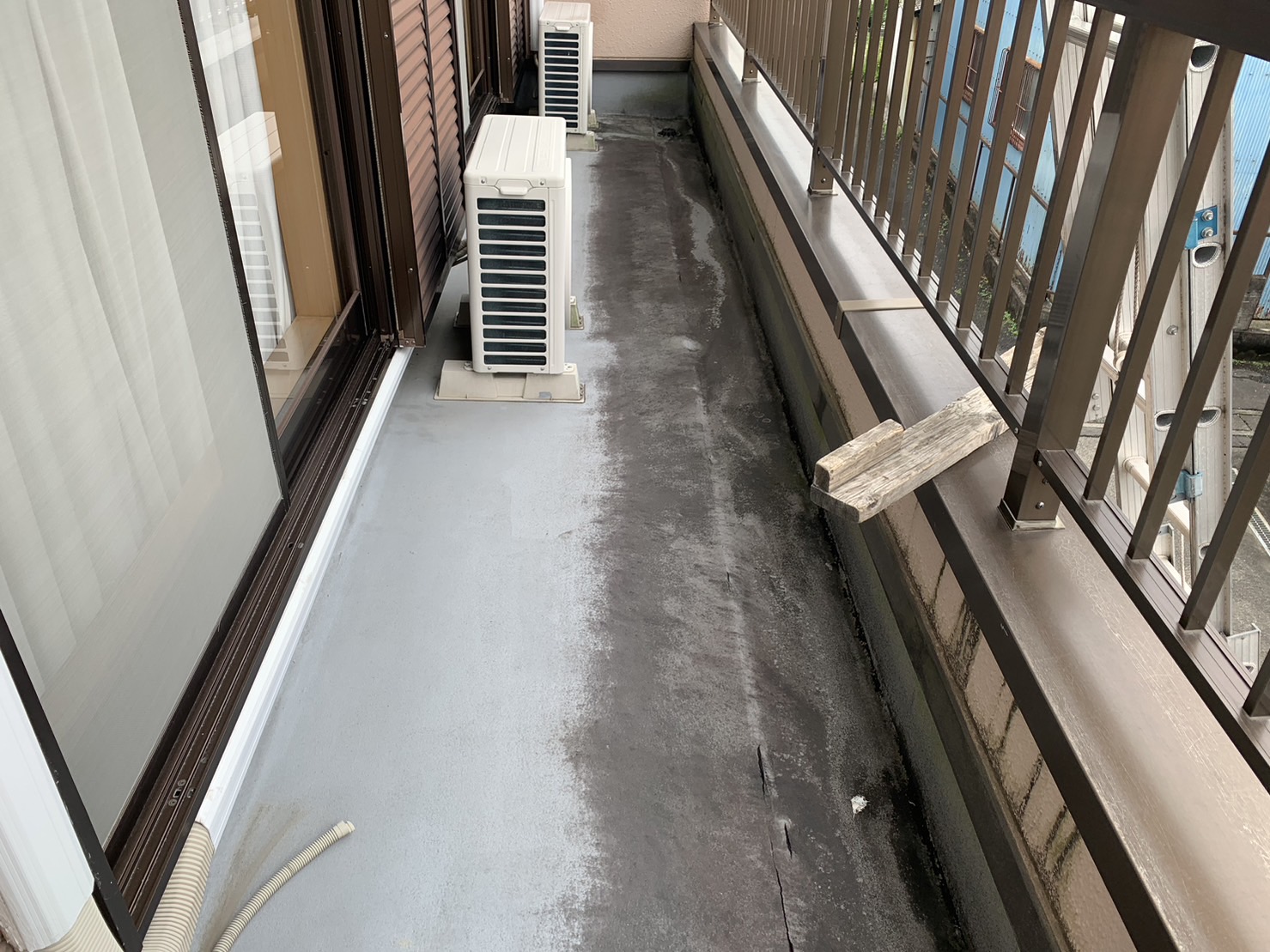 ウレタン防水の割れ