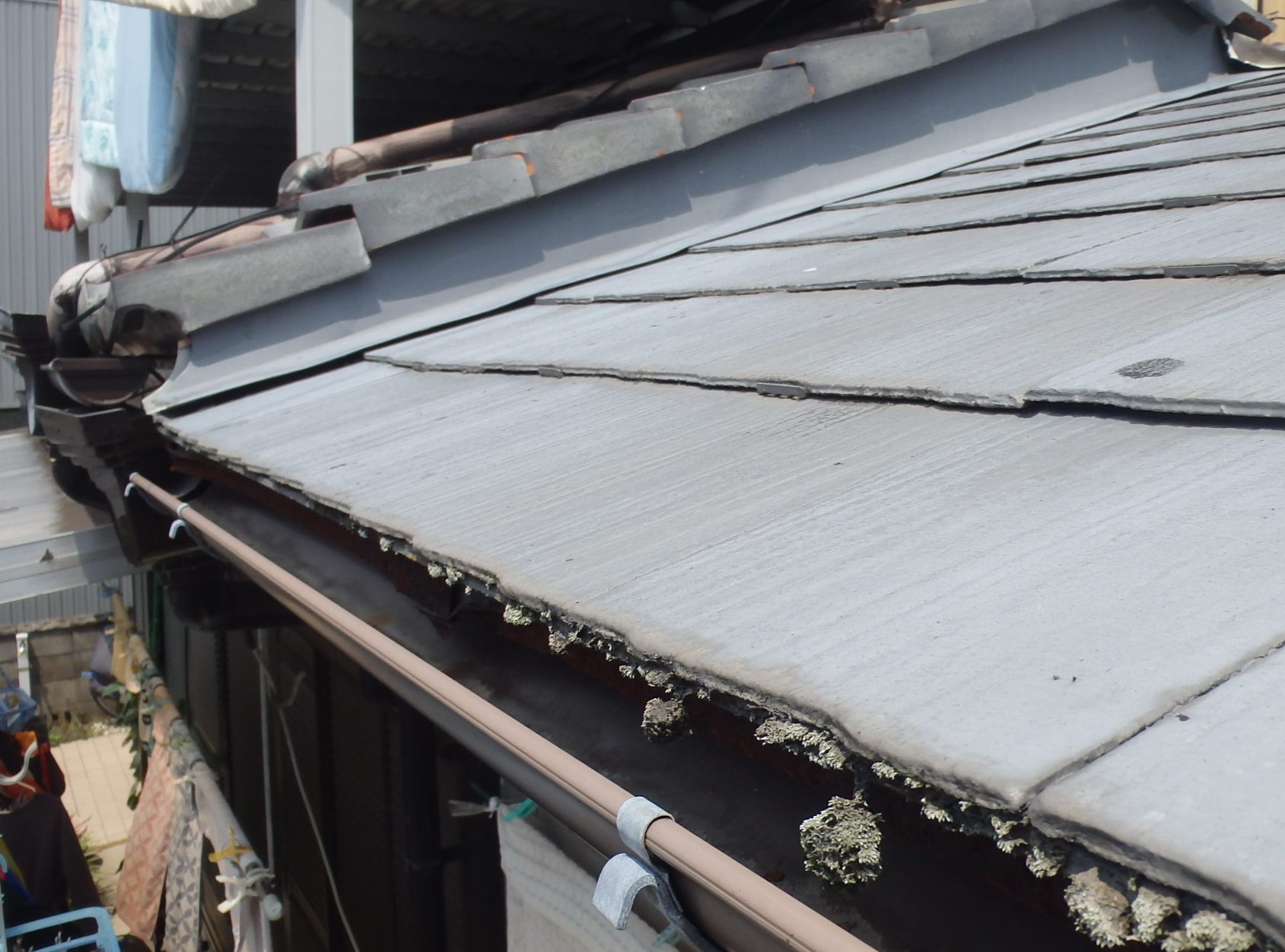 屋根材はスレート屋根