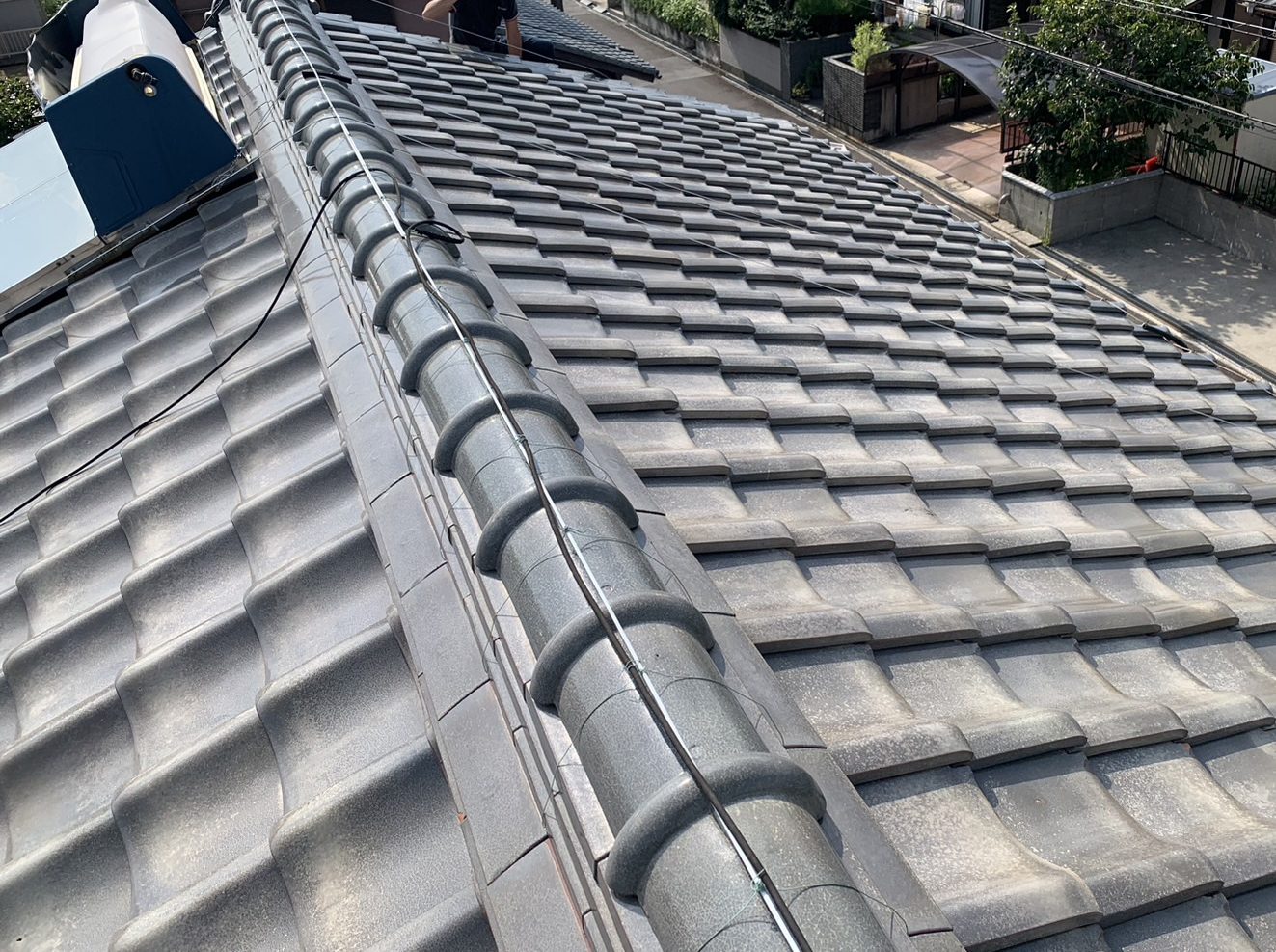 瓦屋根の状態を確認