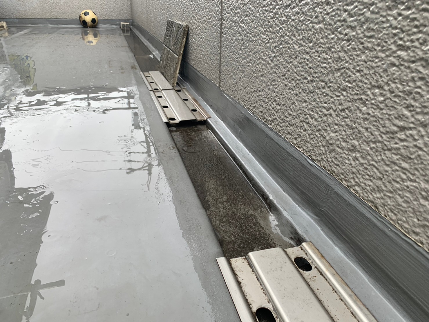 排水口の詰まり写真