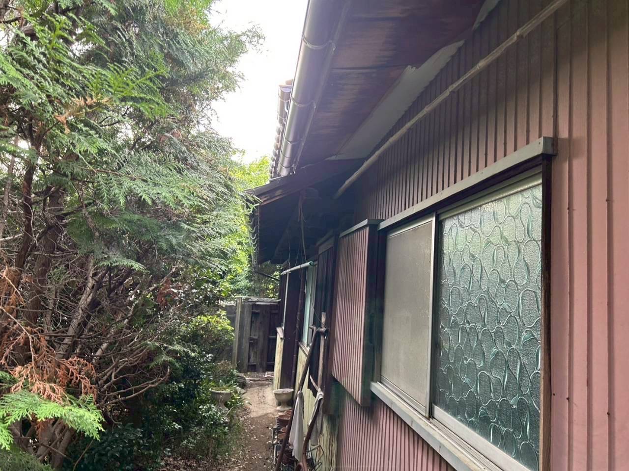 春日井市軒天張替え