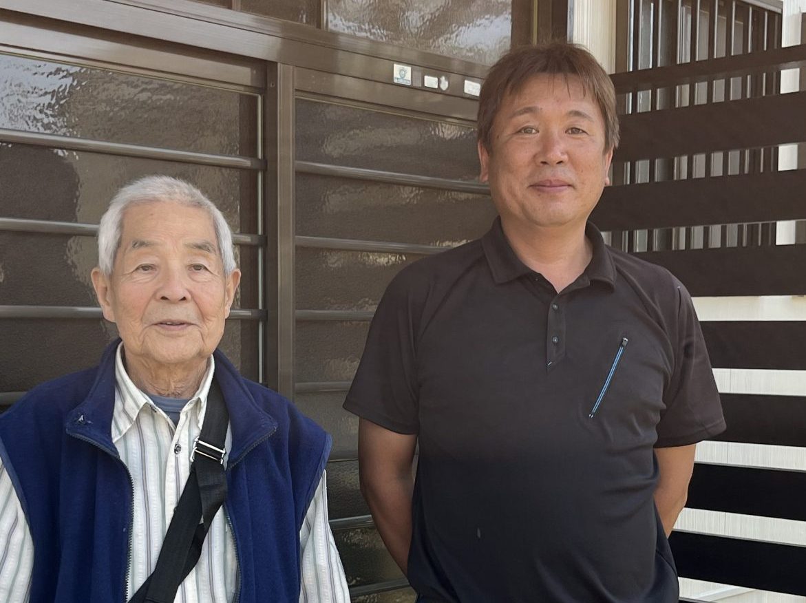 尾張旭市の皆様へ瓦屋根の漆喰詰め直し外壁塗装駐車場の折板屋根塗装