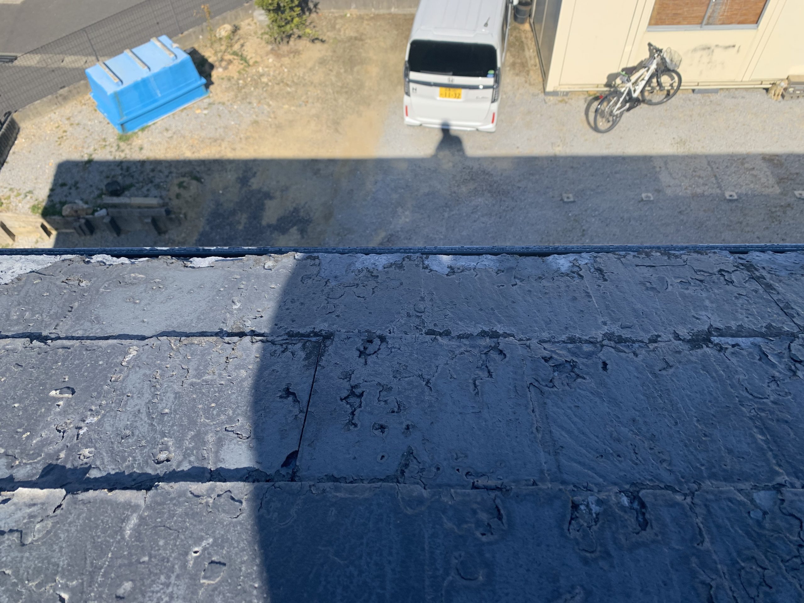 剥離断面の拡大写真］