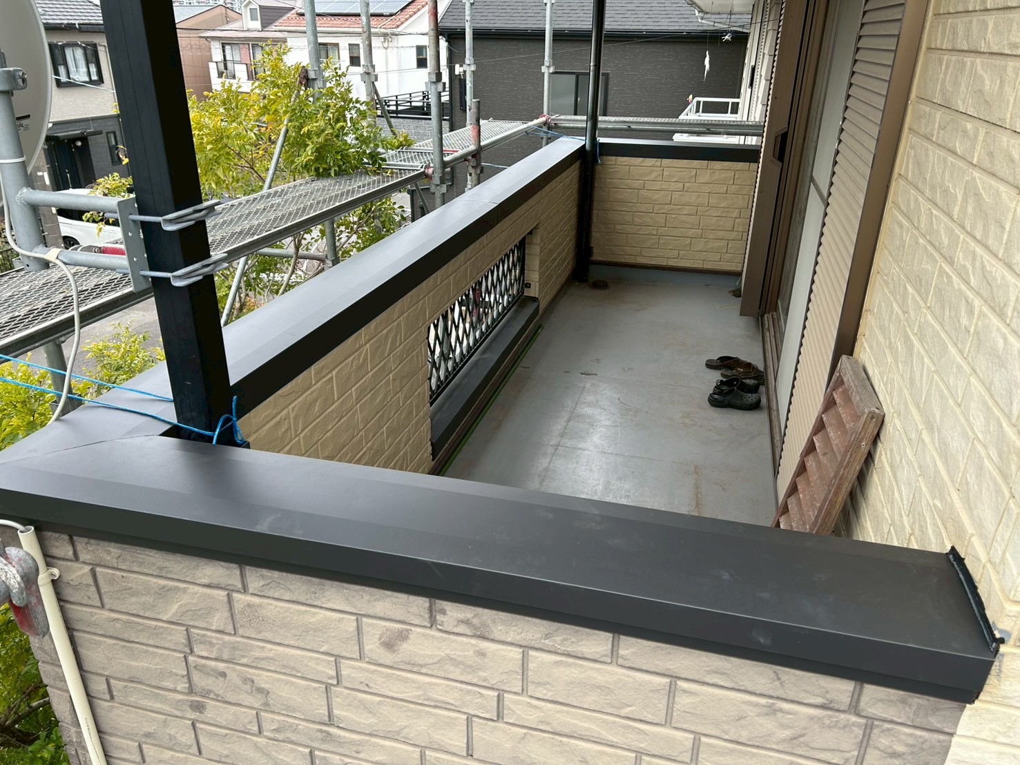 笠木工事完了後の仕上がり（春日井市の施工事例）