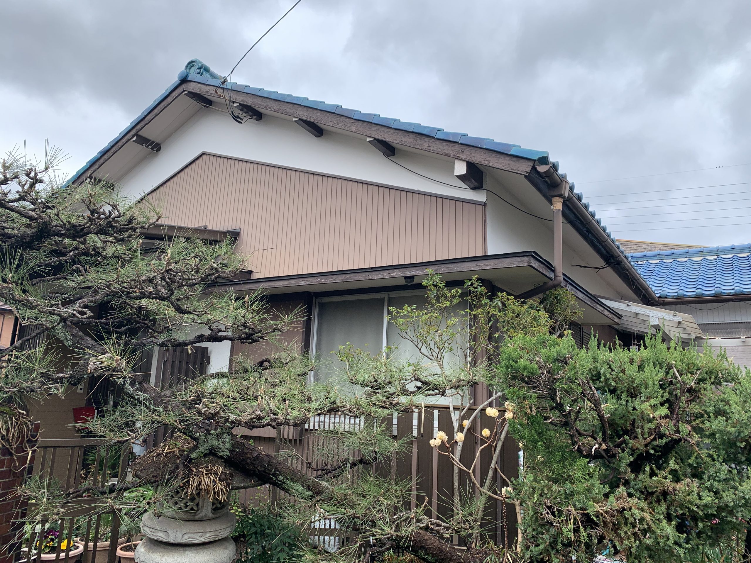 小牧市｜錆びた谷樋からの雨漏りが心配とのご相談無料点検を実施