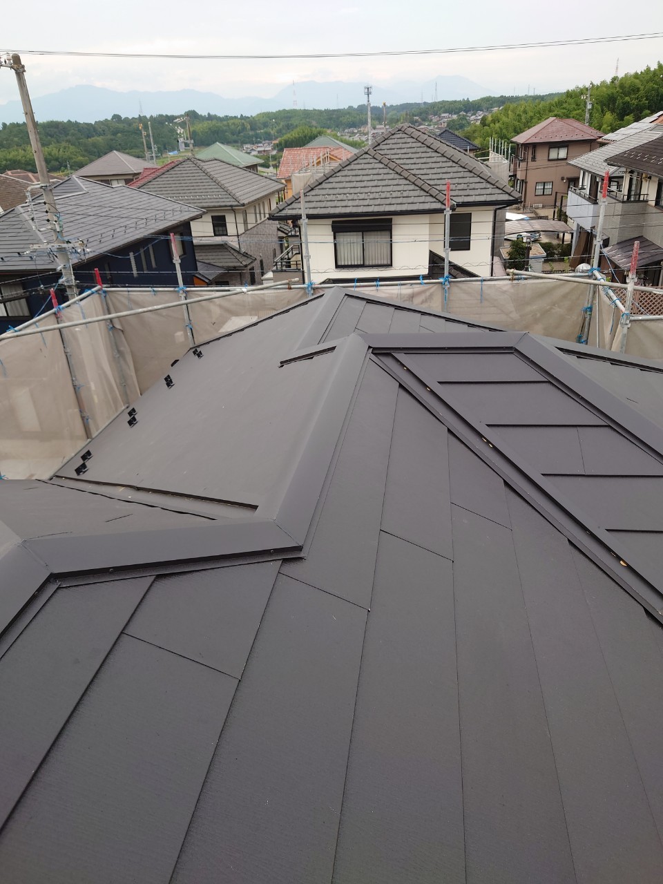 ルーフィング＋新屋根材のカバー工法工程写真