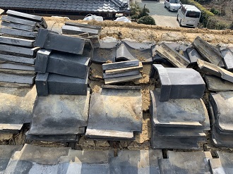 古い瓦屋根からの葺き替え工事