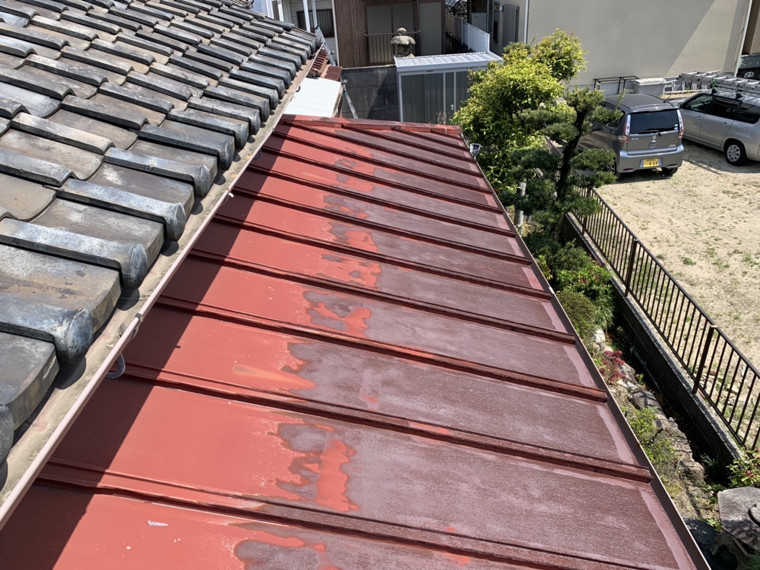 瓦棒部分の錆の状況