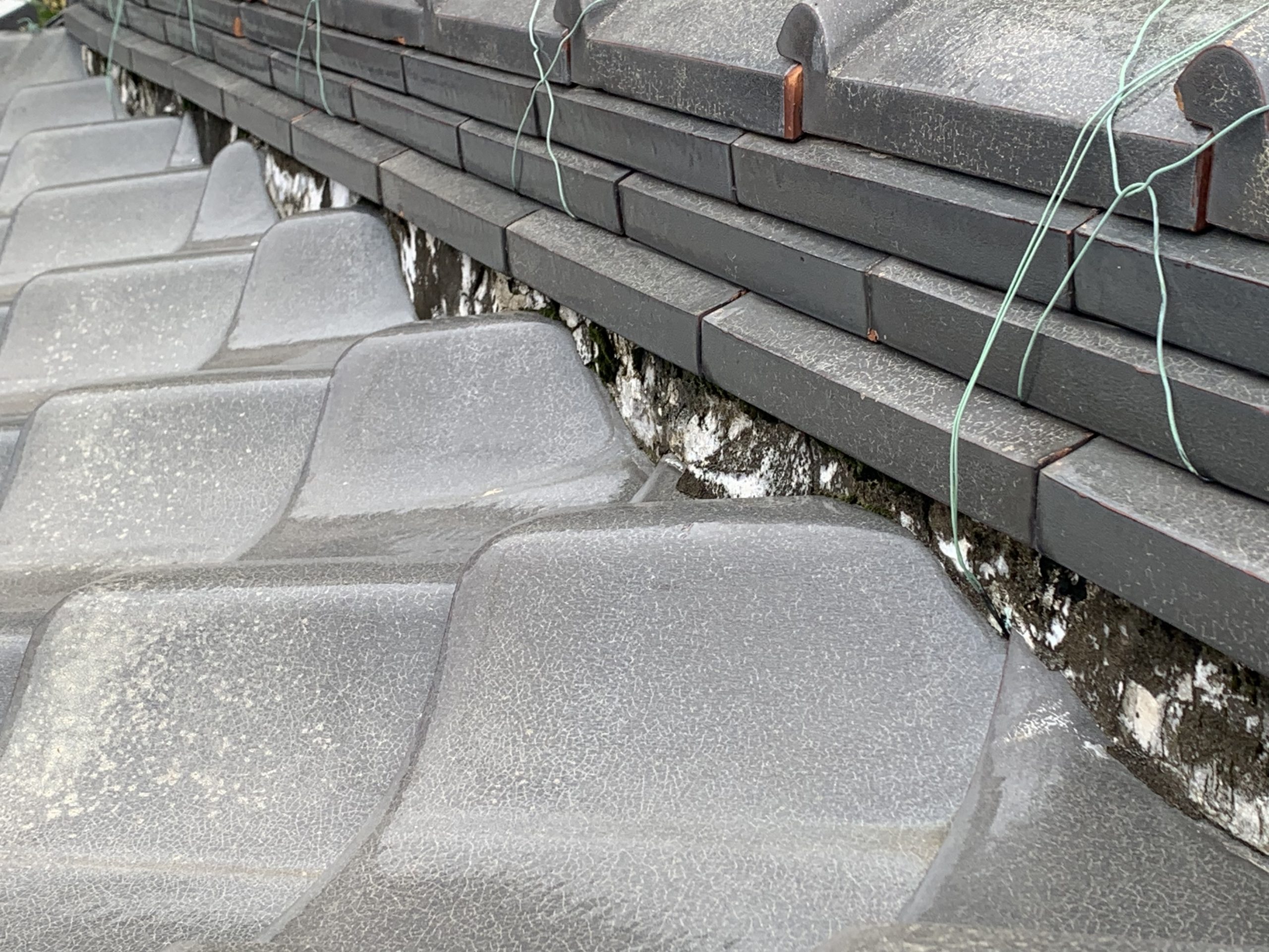 漆喰の中まで雨水が浸透