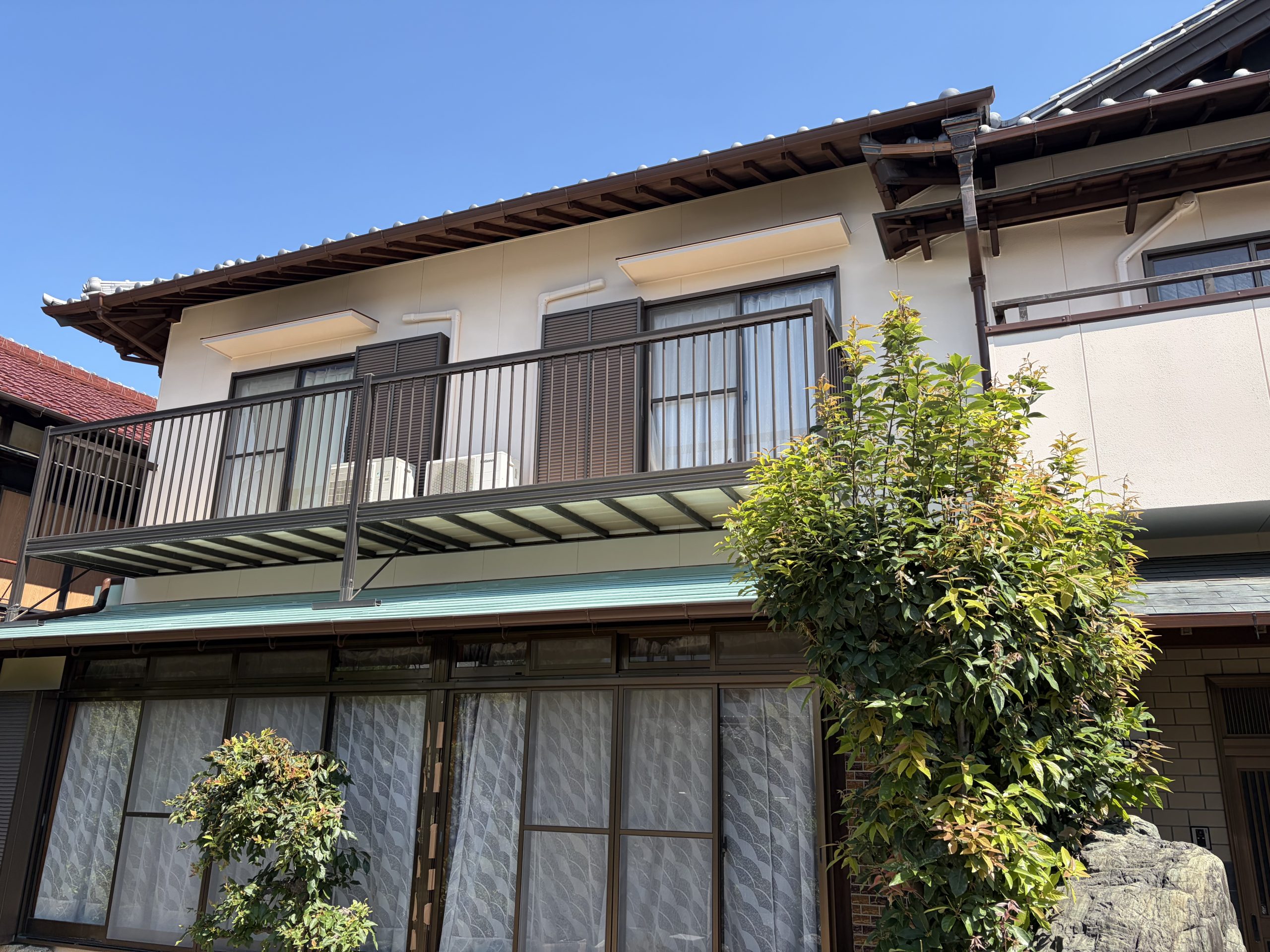 小牧市で雨漏り調査｜築60年の瓦屋根でも原因は「瓦1枚の欠損」でした