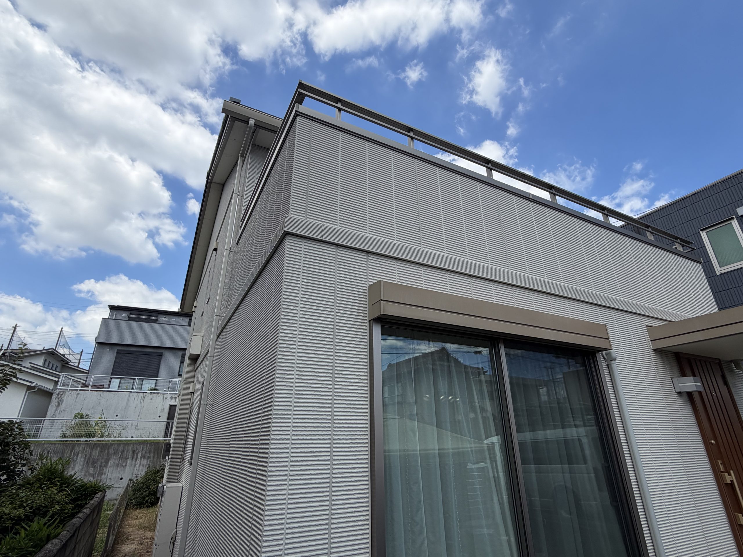 春日井市で築15年のトヨタホーム住宅を現地調査｜ハウスメーカーの15年点検で防水工事・外壁塗装を提案されたお客様
