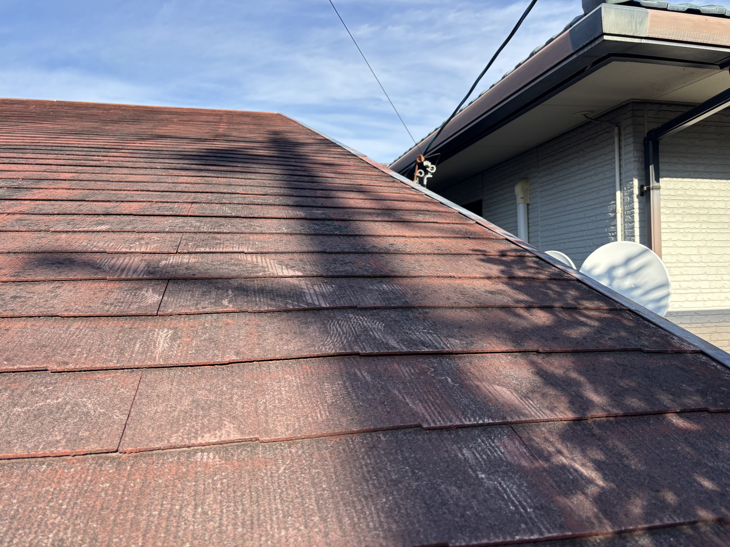 春日井市スレート屋根のカバー工法