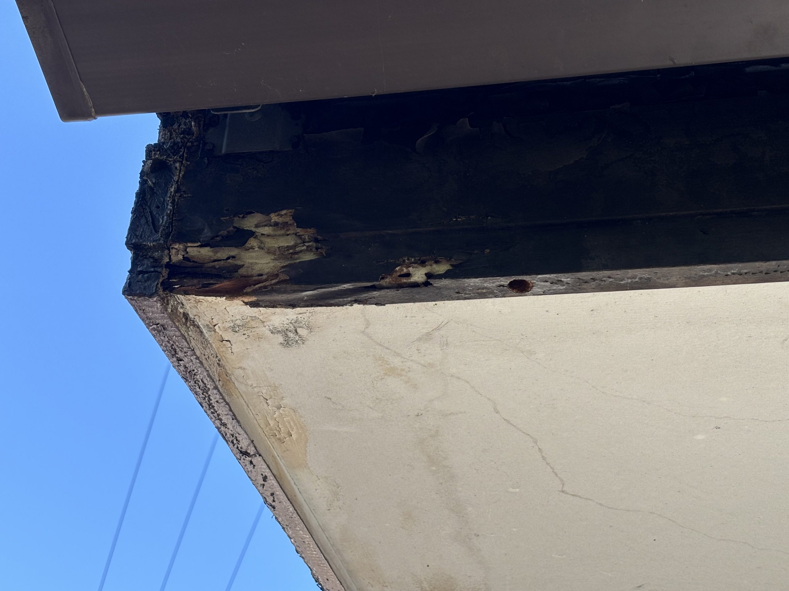 春日井市傷んだ破風板