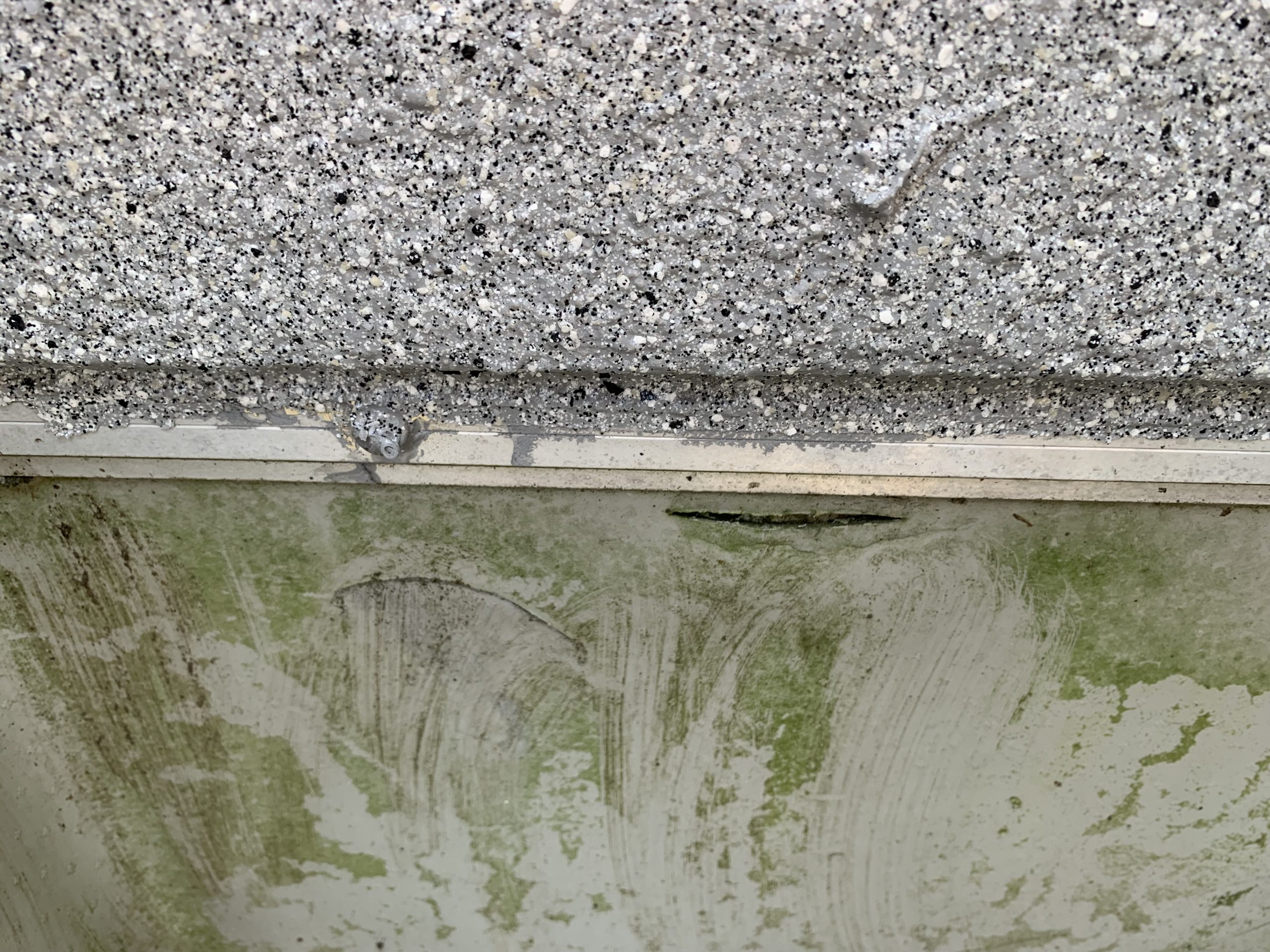 塩ビシートの破れ・亀裂