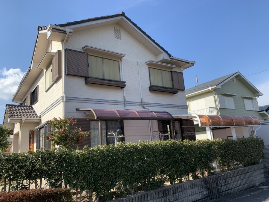 春日井市の皆さまへ外壁塗装と屋根葺き替えと雨樋の現地調査