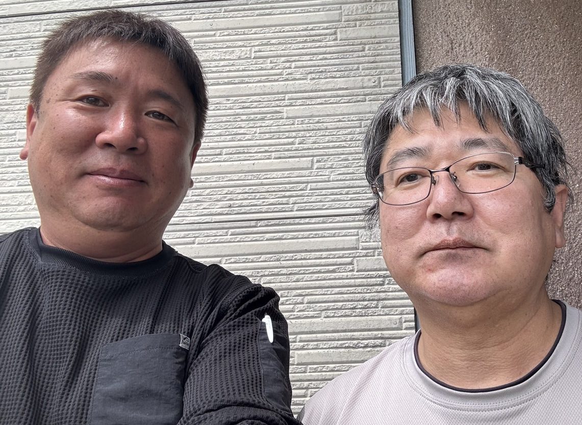 瀬戸市の皆さまへ築50年の玄関カラーベスト屋根！塗装不良により雨漏りしてカバー工法